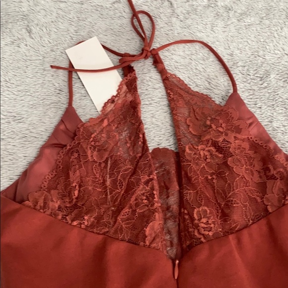 Lace Detailed Cocktail Dress - Picture 3 of 3